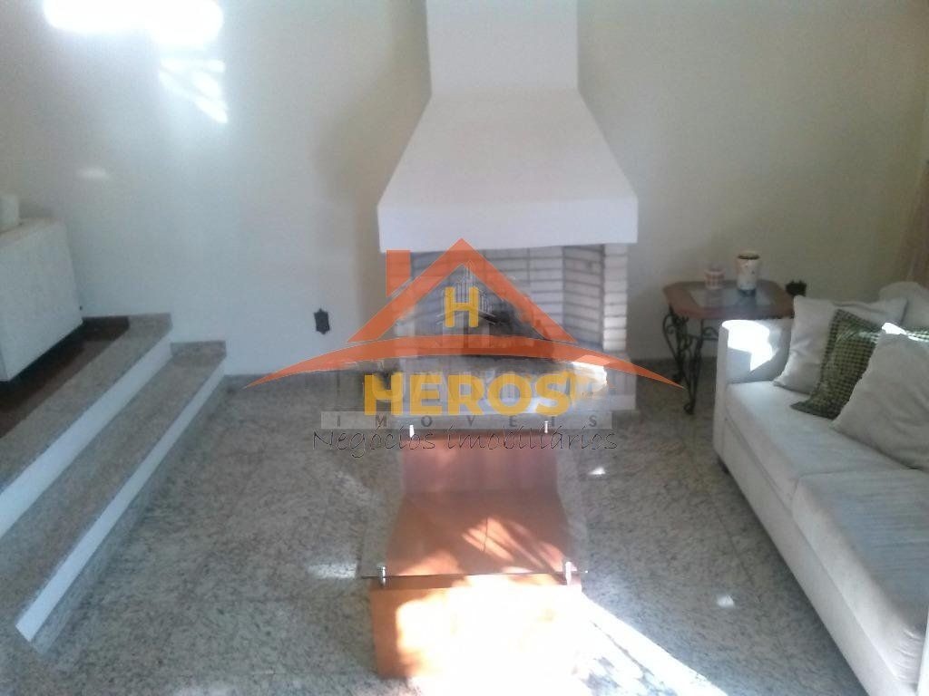 Casa 4 dorm, 315m², Ipanema, R$ 950mil