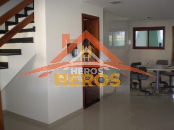 Casa 3 dorm, 142m², Hípica, R$ 480mil