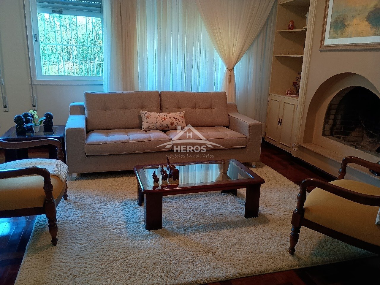 Casa 3 dorm, Tristeza, 198m², R$ 1,25 milhões
