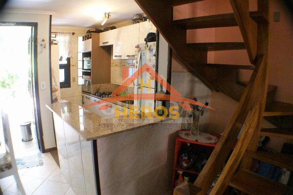 Casa 3  dorm, 123m², Aberta Morros, R$ 460mil