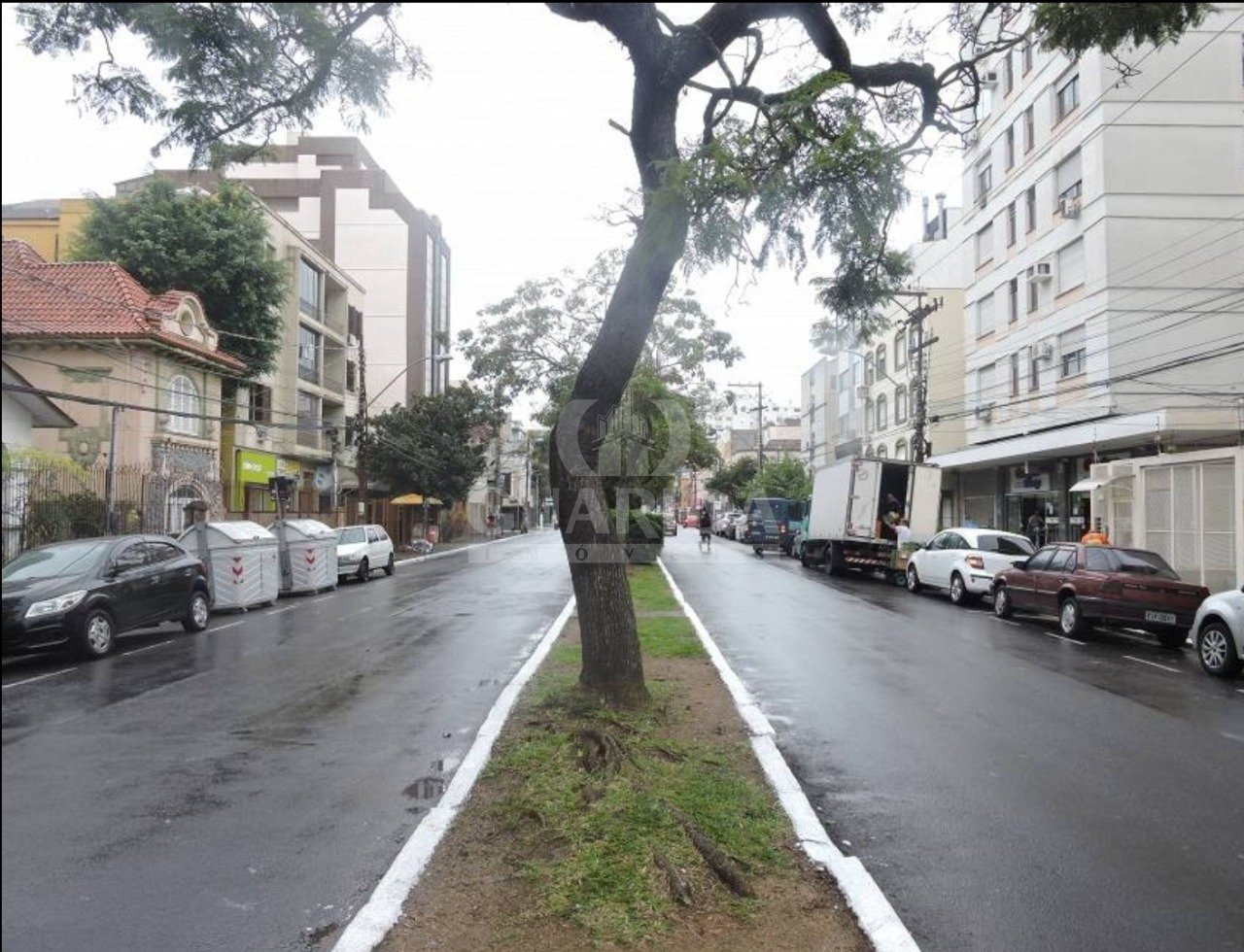 Apartamento 2 dorm, 58m², Azenha, R$ 270mil