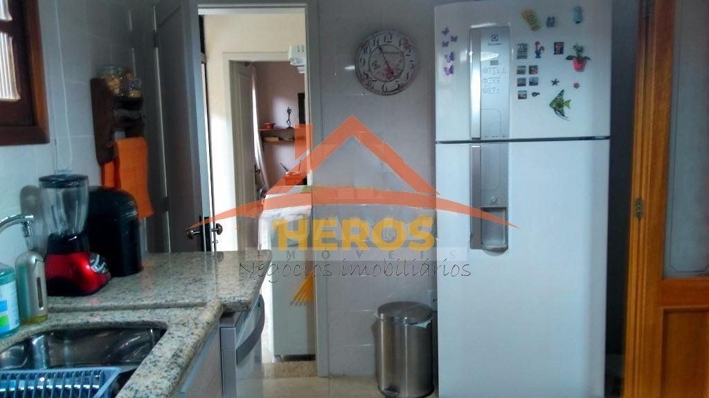 Casa 3 dorm, 156m², Ipanema, R$ 1,1milhão