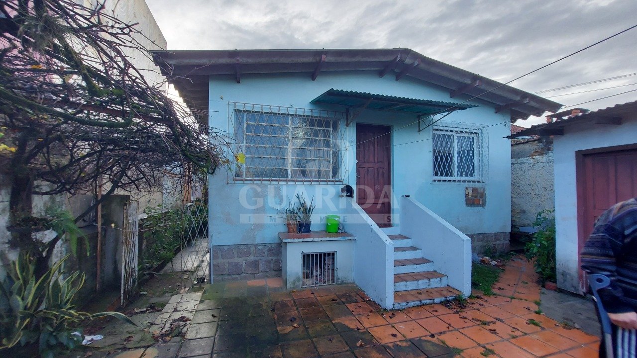 Terreno 330m², Cavalhada, R$ 320mil