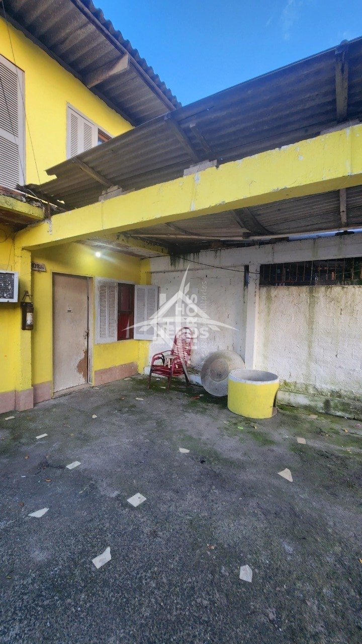 Sobrado, 4 dorm, 165m², Restinga, R$ 135mil