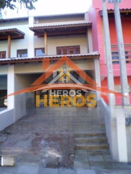 Casa 3 dorm, 142m², R$ 420mil