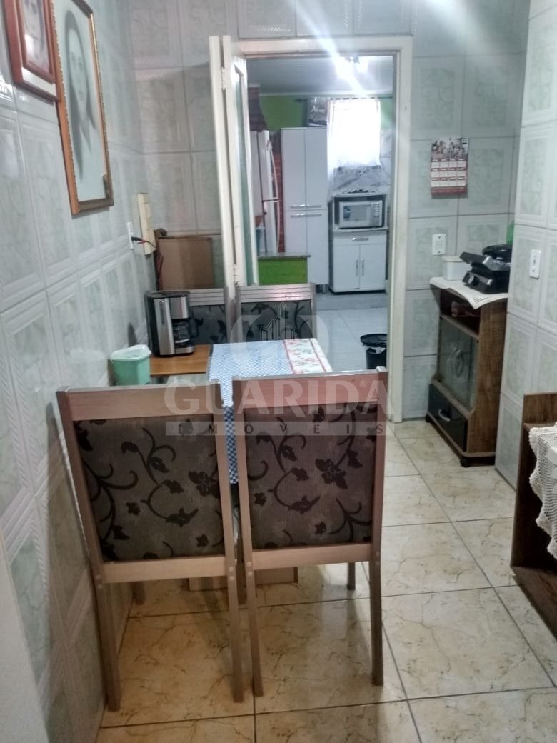 Casa condomínio 2 dorm, 66m², Vila Nova, R$ 200mil