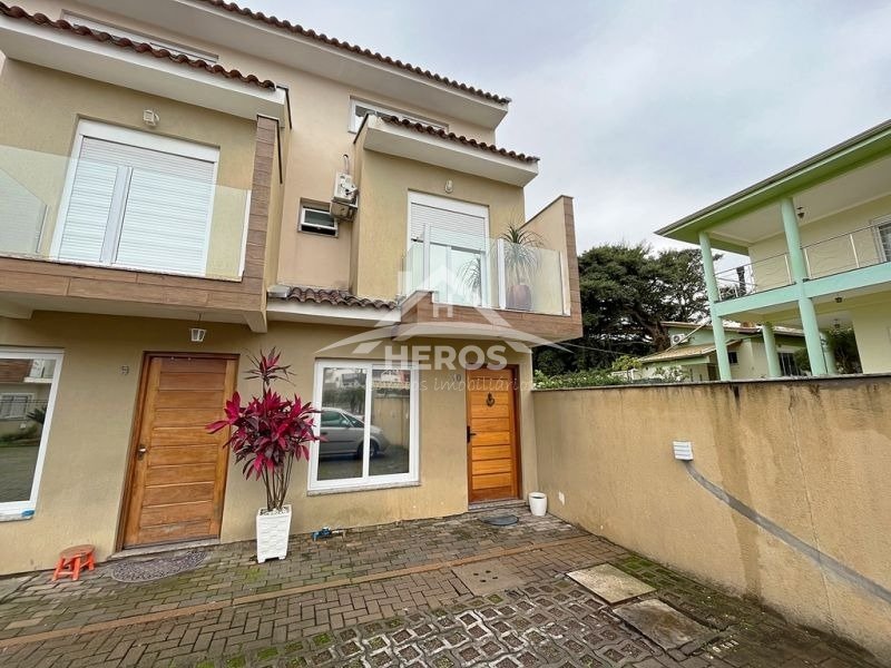 Casa cond 2 suítes, 75,6m², Vila Nova, R$ 420 mil