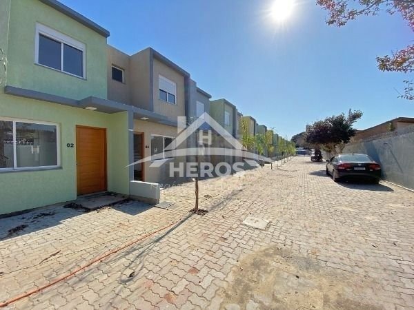 Casa em condomínio,02 suítes, Vila Nova, R$ 310mil
