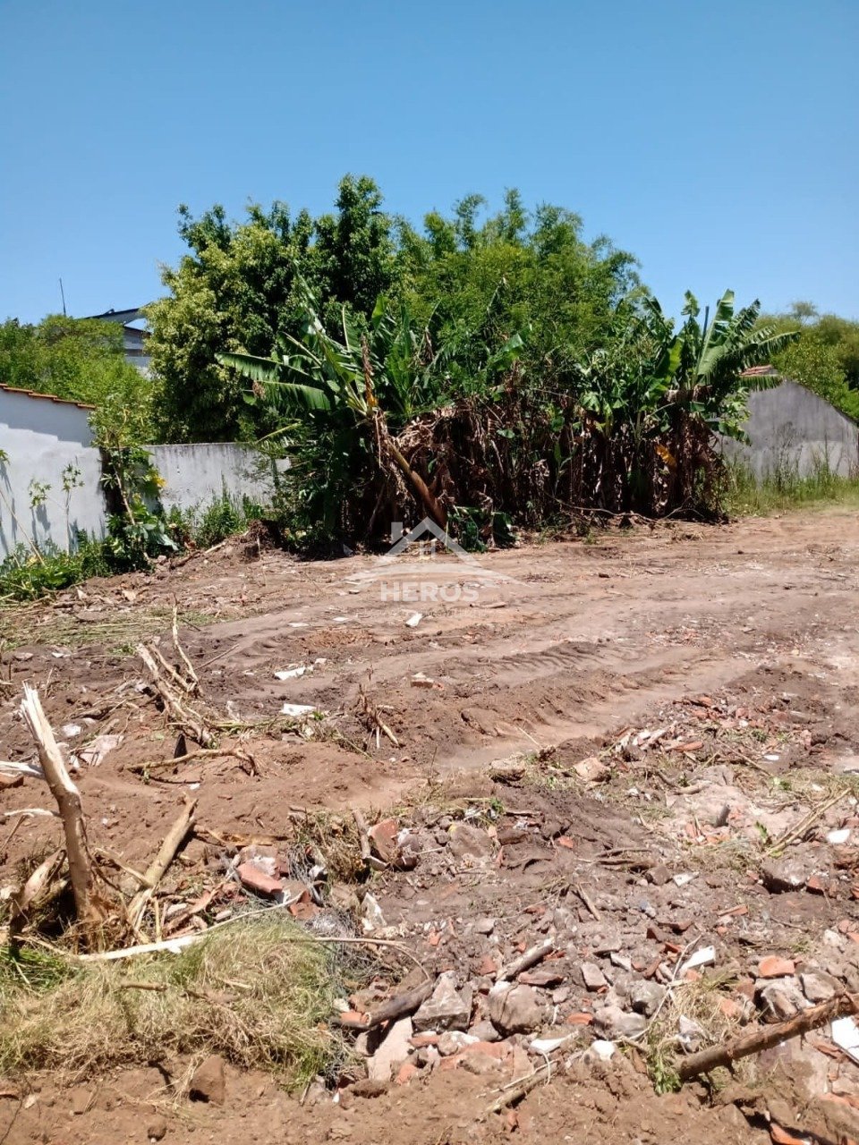 Área 2394m², Aberta dos Morros, R$ 1,3 milhões