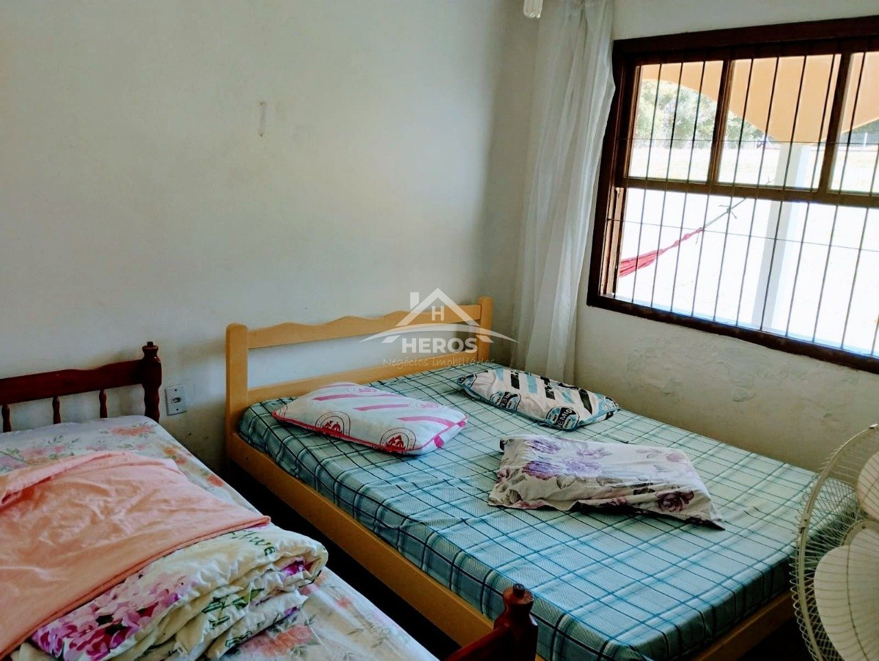 Sitio, 04 dorm, 01 hectare de área, 375 mil Viamão