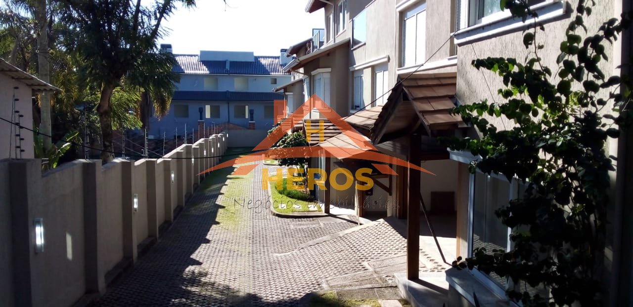 Casa condomínio, 3 dorm, 247m², R$1,55 milhão