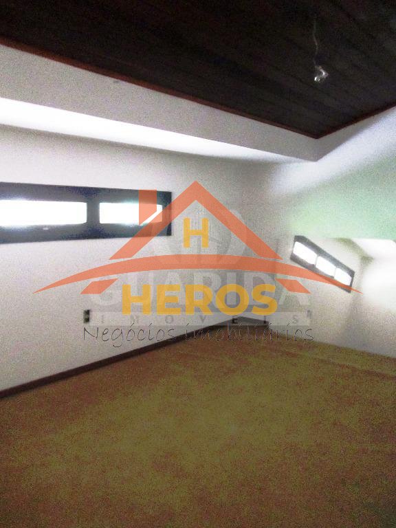 Casa 5  dorm, 450m², Nonoai, R$ 963mil
