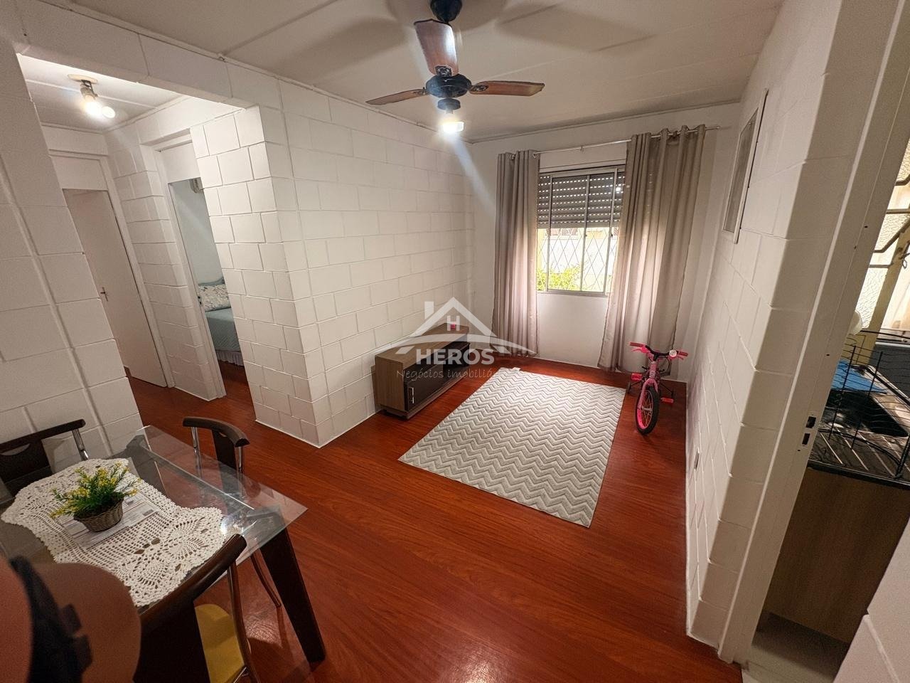 Apartamento, 2 dorm, 52m², R$ 175mil