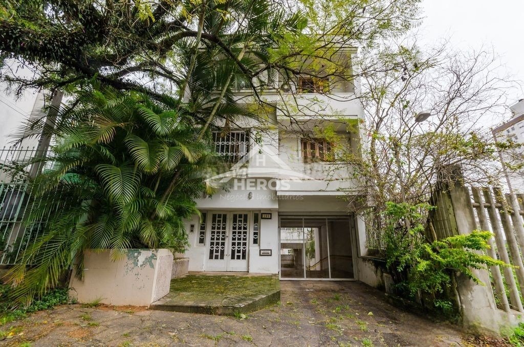 Apartamento 1 dorm, 49m², Petrópolis, R$ 220mil