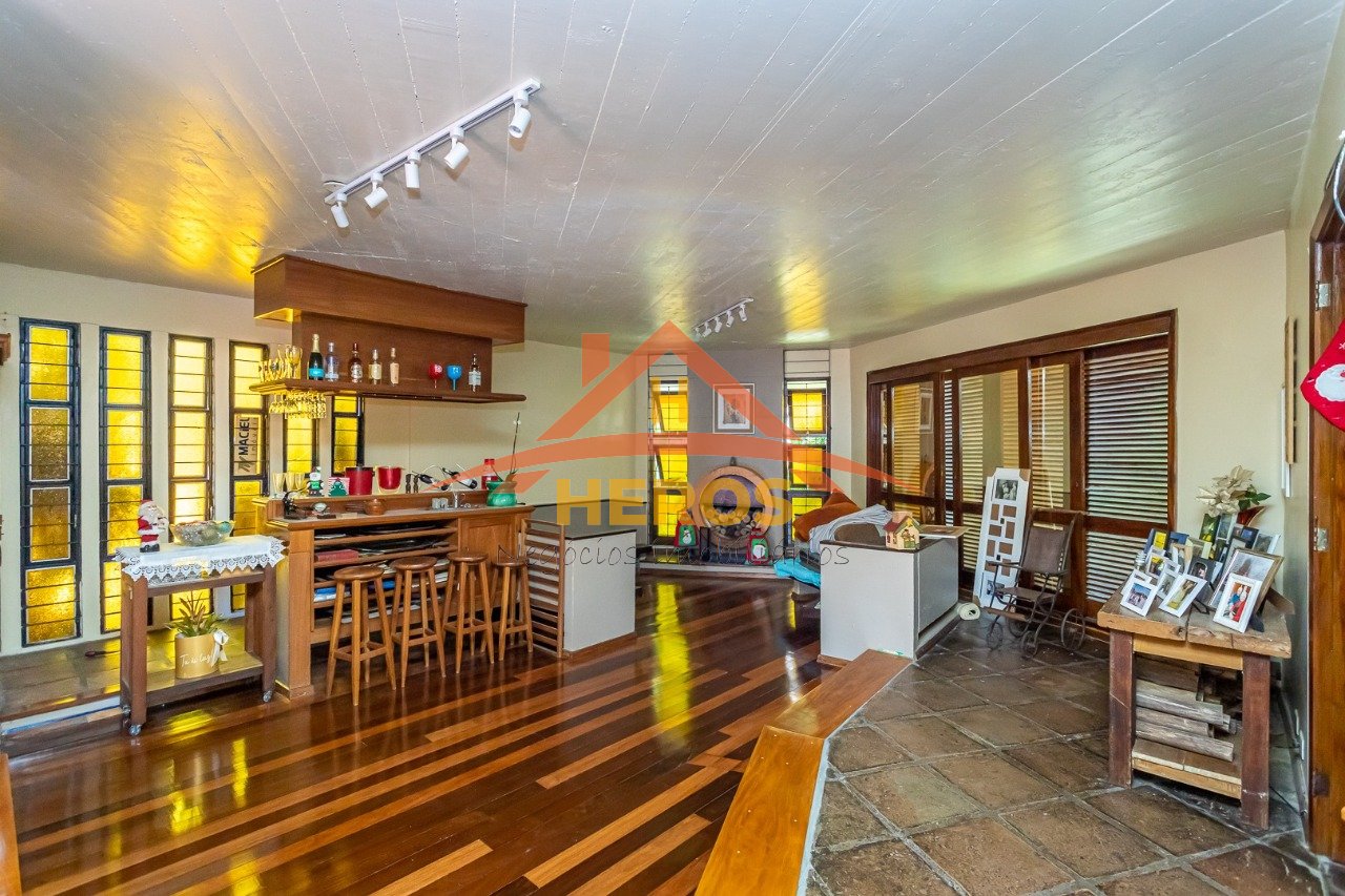 Casa 4 dorm, Nonoai, R$ 650mil