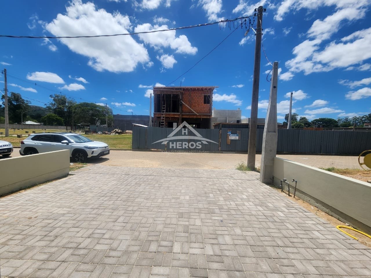 Casa cond, 3 dorm, 100m², Hípica, R$ 575mil