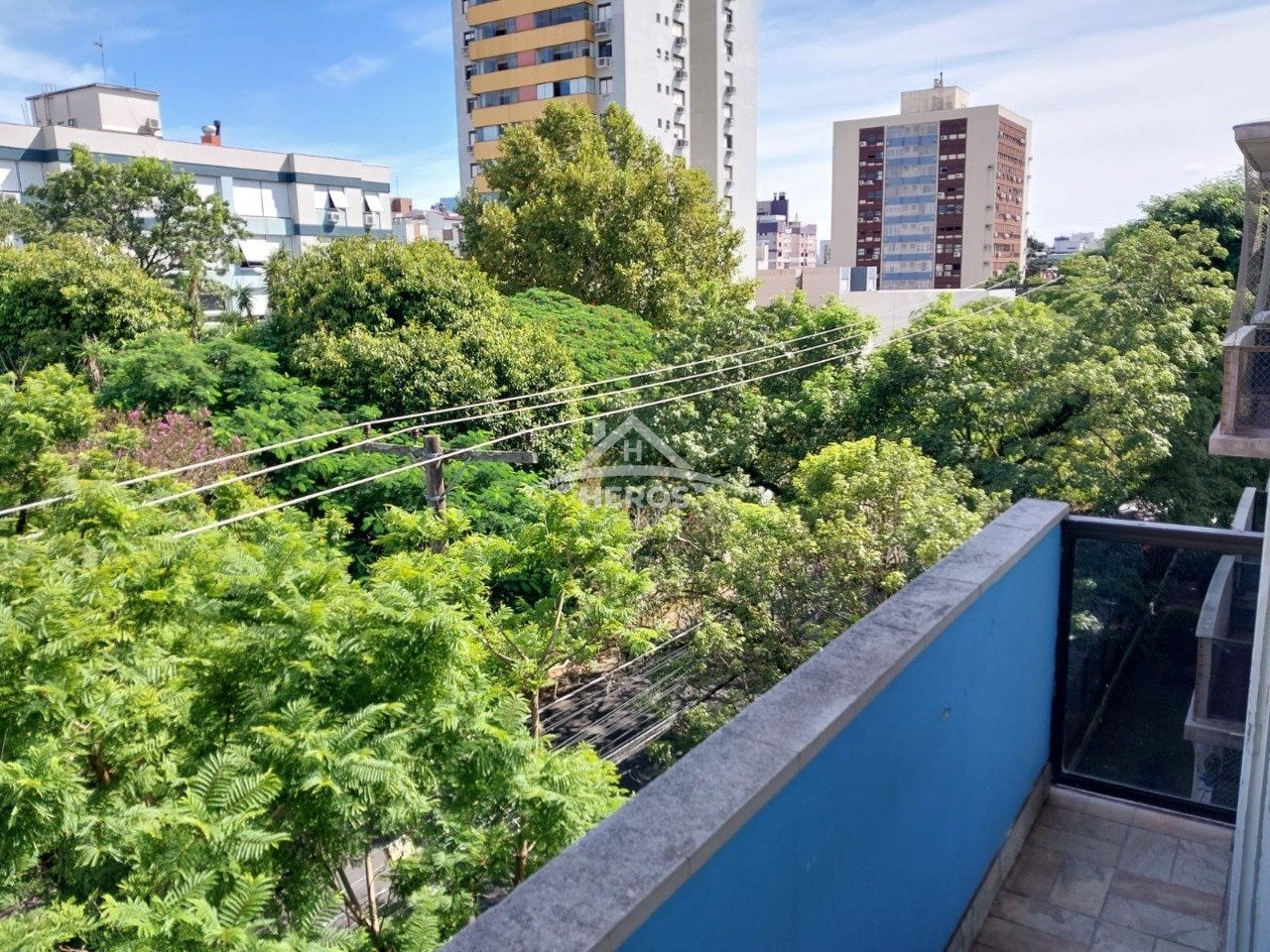 Apartamento 4 dorm, 113m², Menino Deus, R$ 400mil