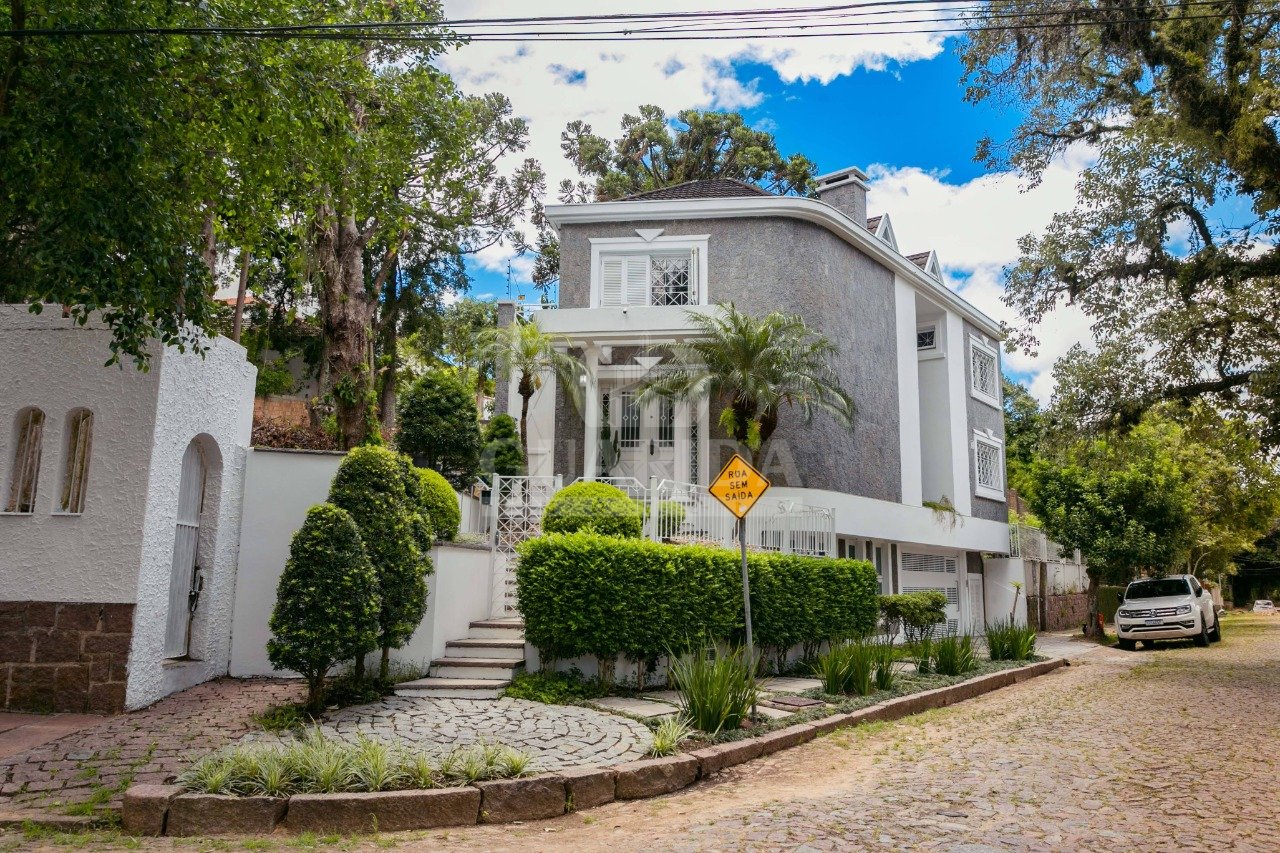 Casa 3 dorm, 288m², Tristeza, R$ 1,8milhão