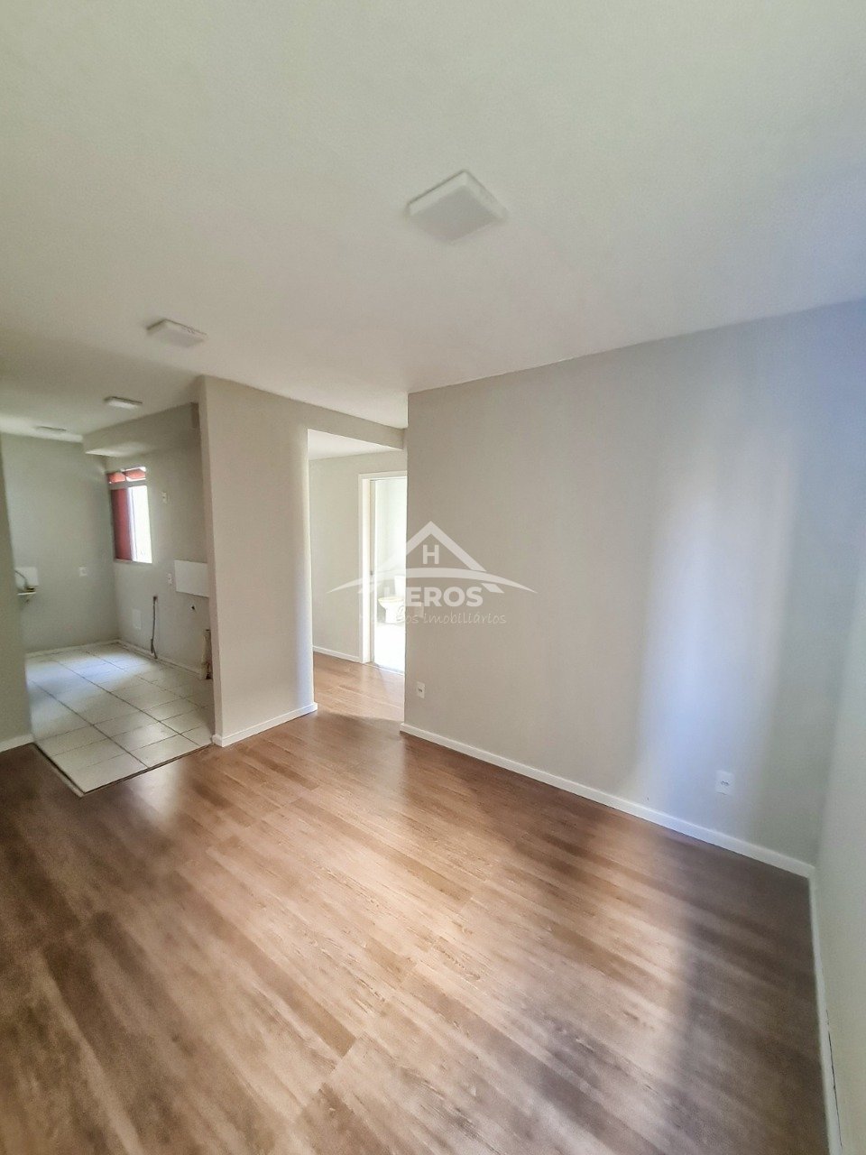 Apartamento 1 dorm, 40m², Mario Quintana, R$ 140mi