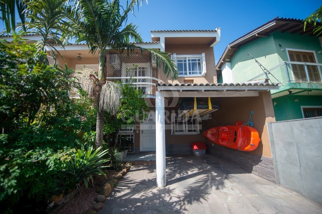 Casa 3 dorm, 139m², Guarujá, R$ 450mil