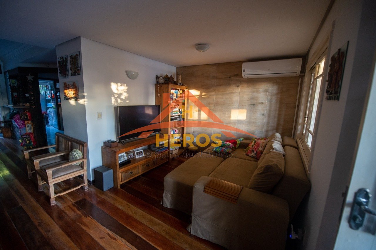 Casa 3 dorm, 139m², Guarujá, R$ 450mil