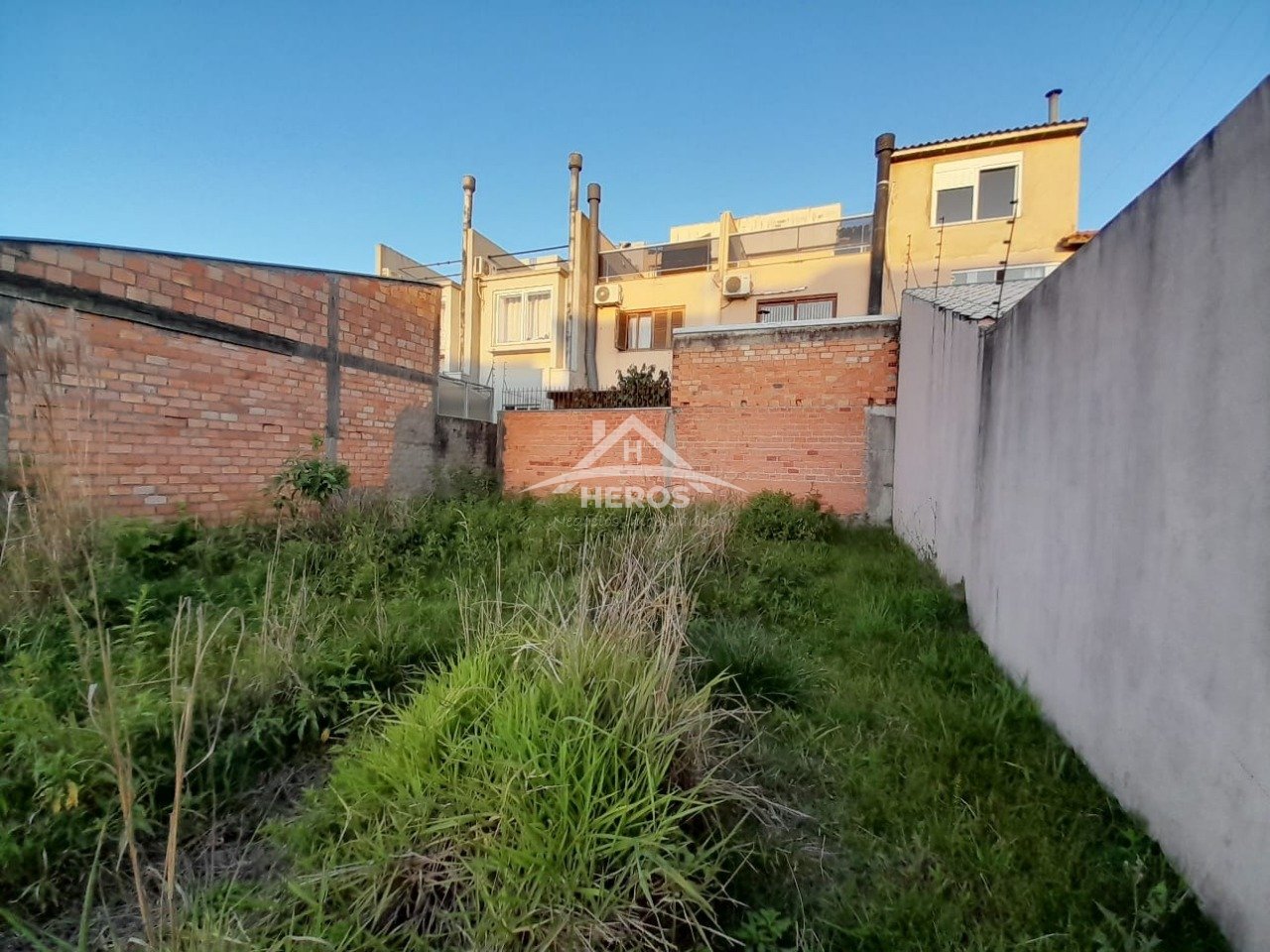Terreno 200m² Guarujá Caminhos do Sol R$ 160mil