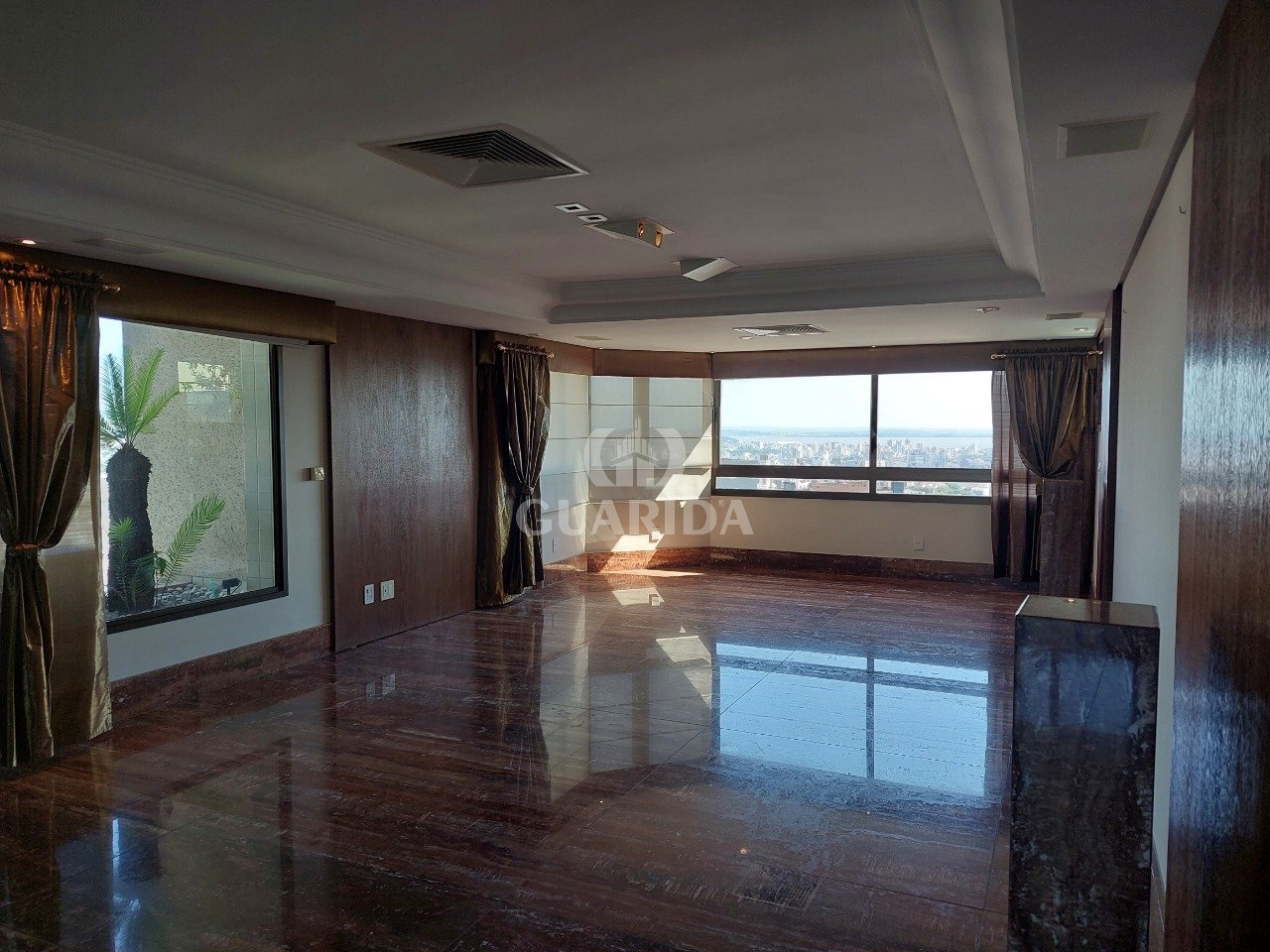 Cobertura 3 suítes, Petrópolis, 520m², 6,5 milhões