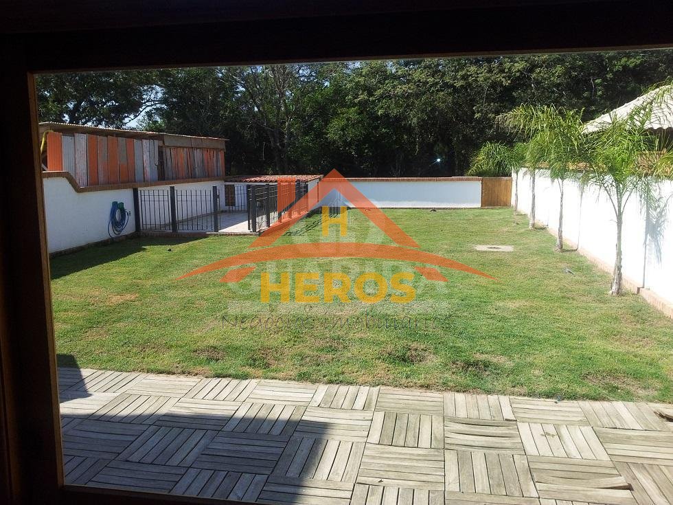 Casa cond 3 suítes, 245m², Terraville, R$ 750 mil
