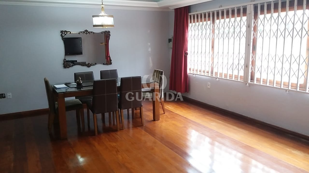 Casa 3 dorm, 370m², Nonoai, R$ 900mil