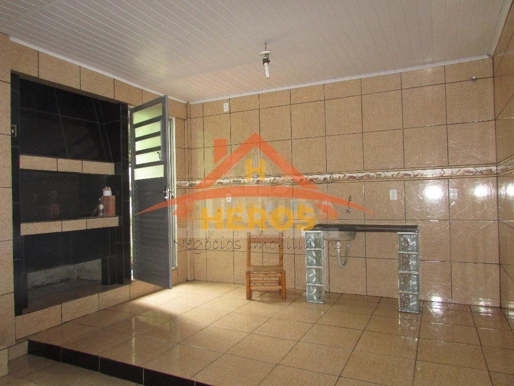 Casa 6 dormitórios, 300m², Bairro Espírito Santo,