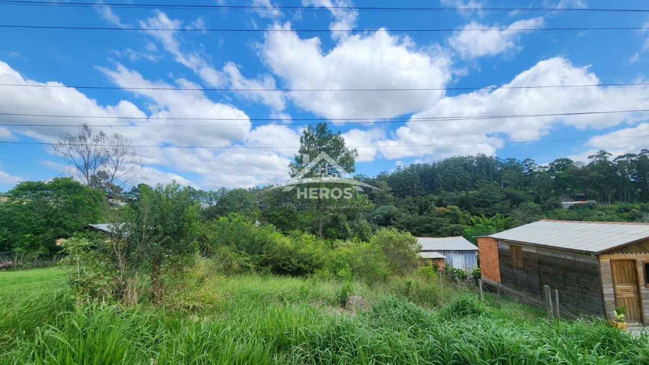 Terreno com 300m², R$68mil; João Antônio Silveira