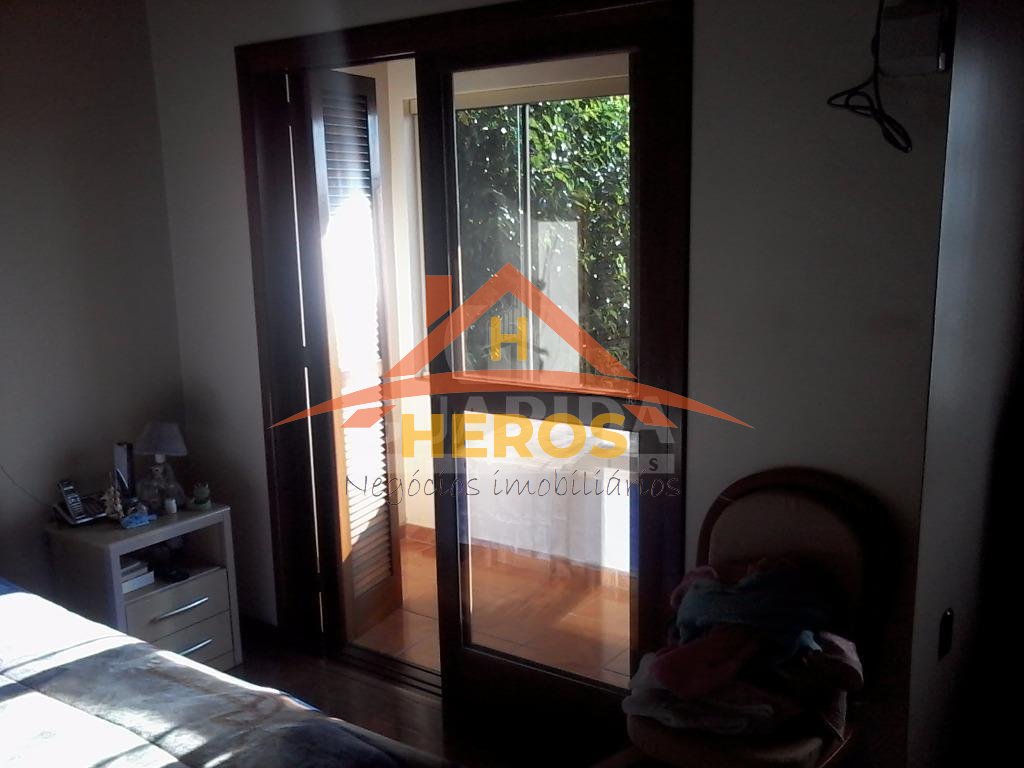 Casa 2 dorm, 270m², Cavalhada, R$ 650mil