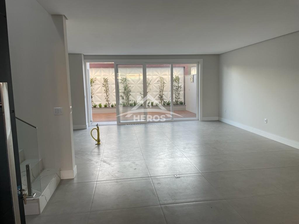 Casa cond, 3 suítes, 200m², Ipanema