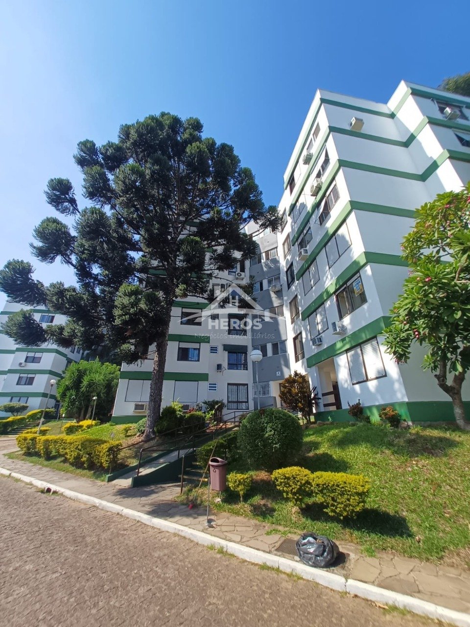 Aparta 1 dorm, Nonoai, 45m², R$ 212 mil