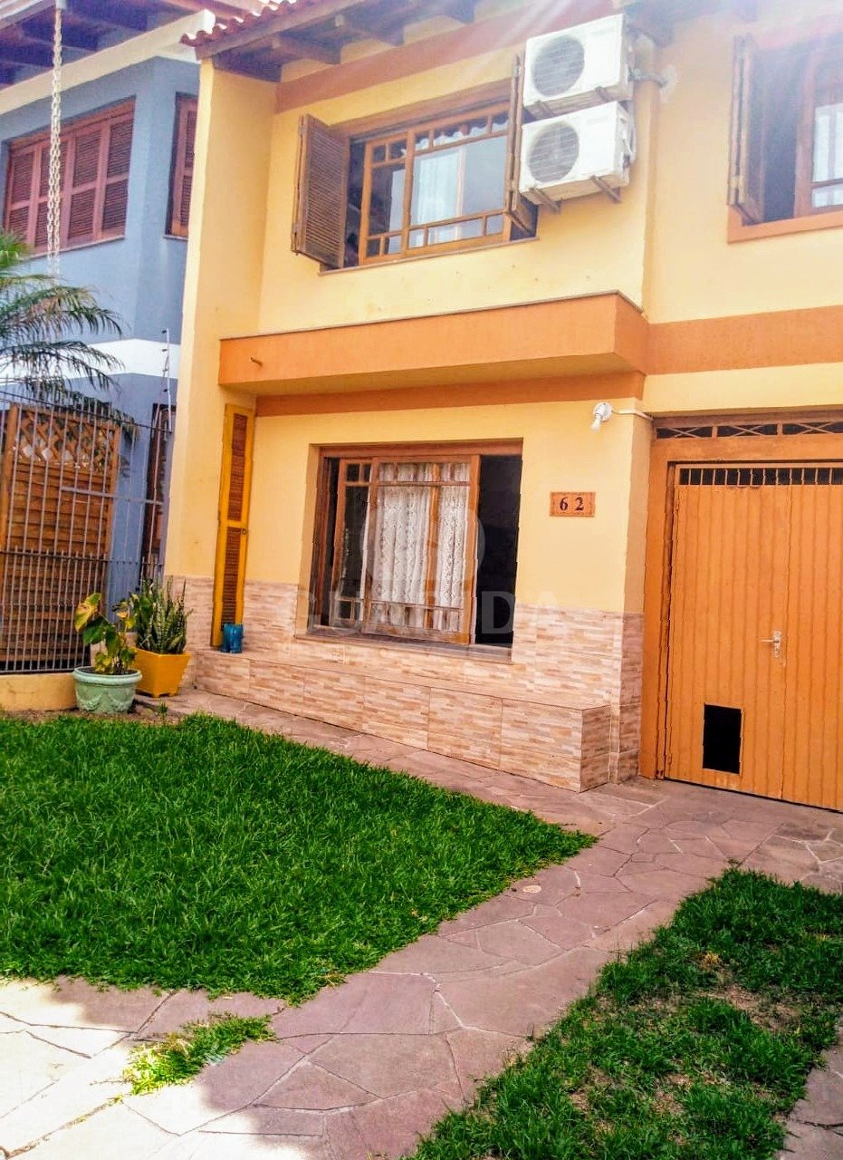 Casa 03 pavimentos,04 dorm, Altos do Ipê 650 mil