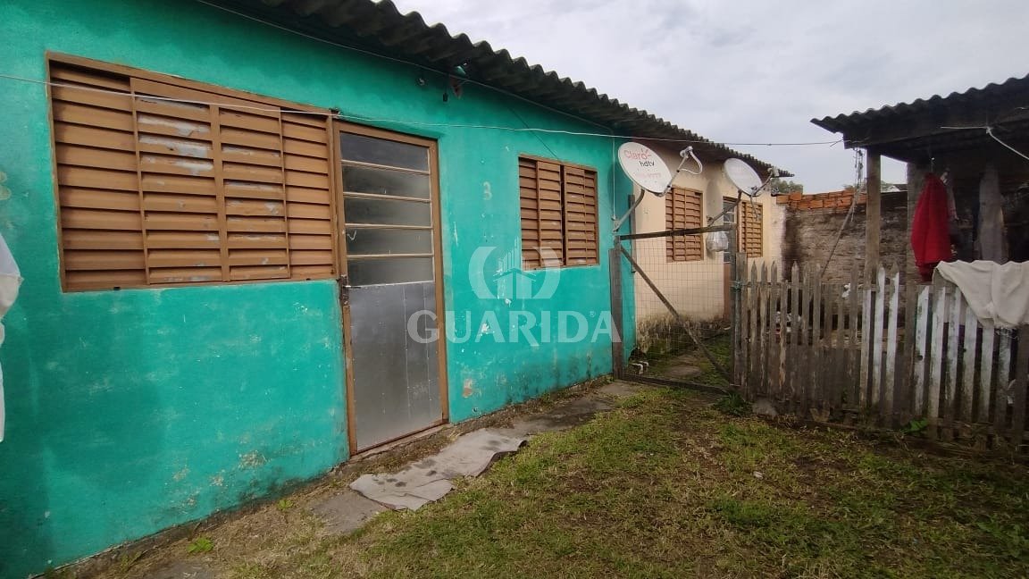 Terreno com 06 casas; Chapéu do Sol; 149mil