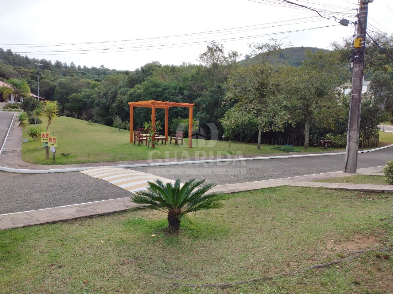Casa cond, 4 dorm, 191m², Hípica, R$ 1,65 milhão