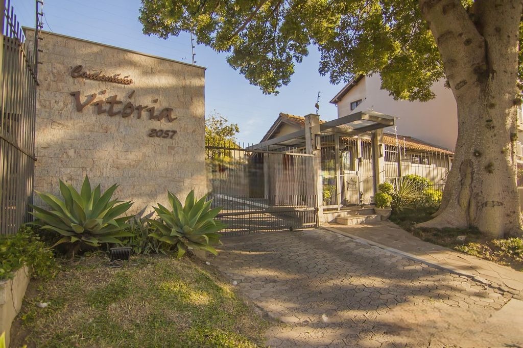 Casa 3 dorm, 179m², Cavalhada, R$ 750mil
