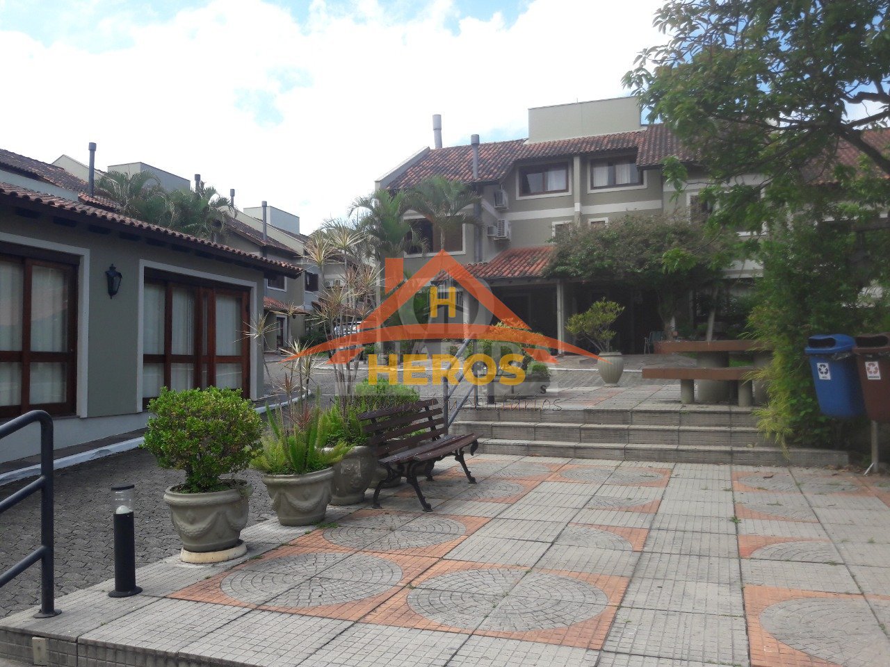 Casa 3 dorm, 179m², Cavalhada, R$ 750mil