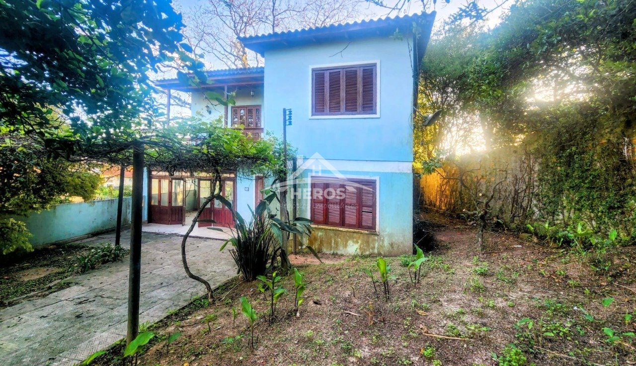 Casa 2 dorm e edícula, 176m², Hípica, R$450mil