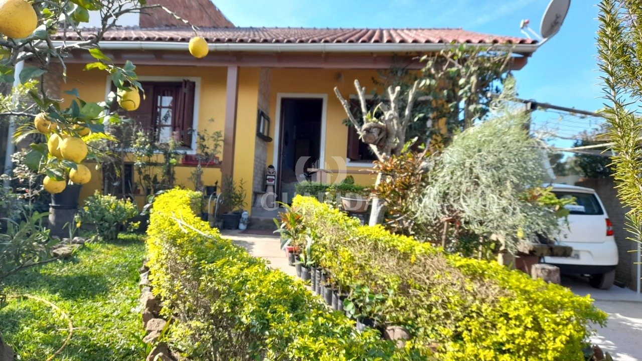 Casa 2 dorm, Vila São José, 110m², R$ 320mil
