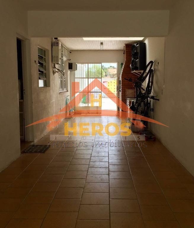 Casa 3 dorm, 200m², Ipanema, R$ 750mil