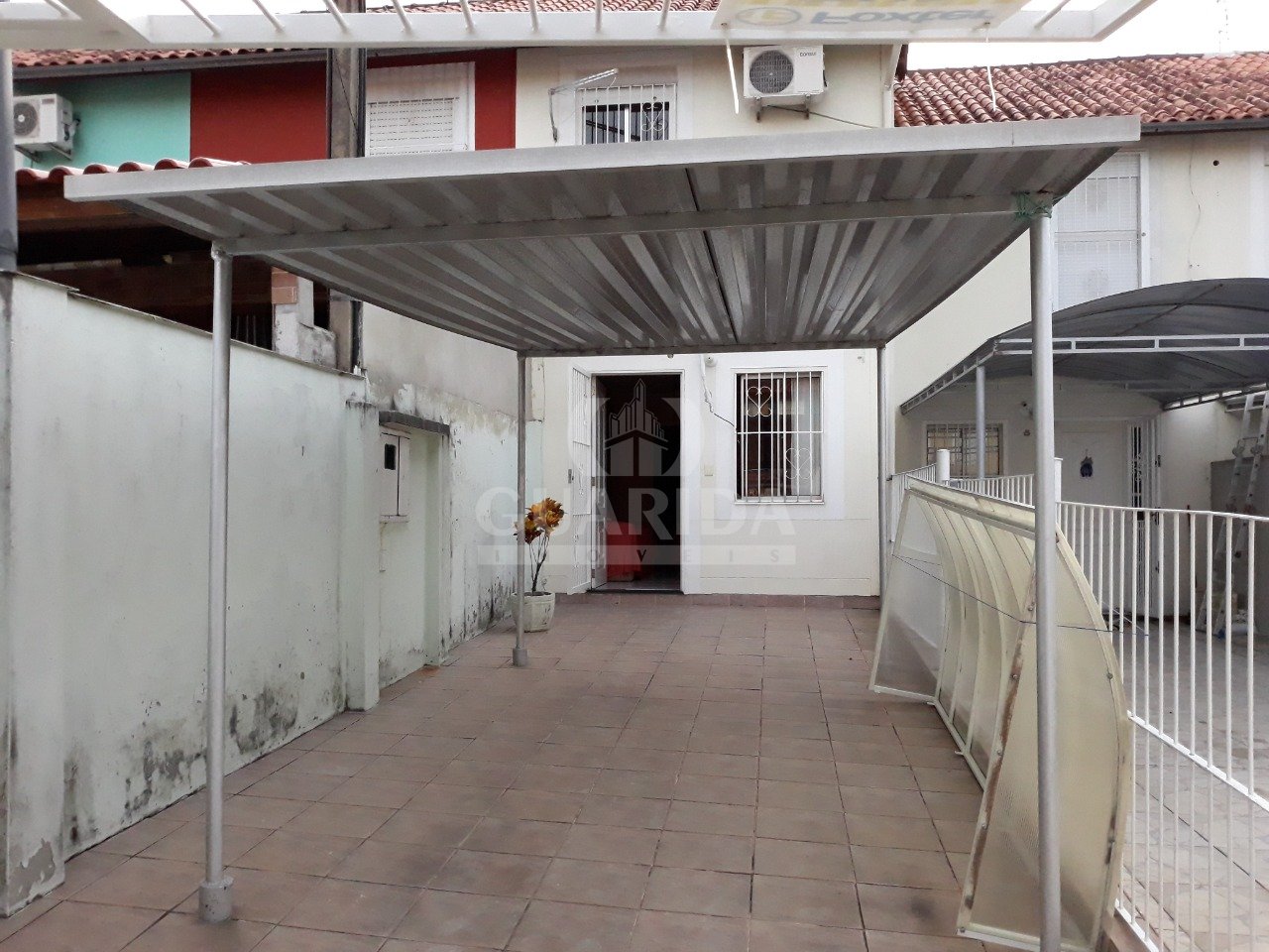 Casa cond 2 dorm,  89m², Aberta Morros, R$ 220mil