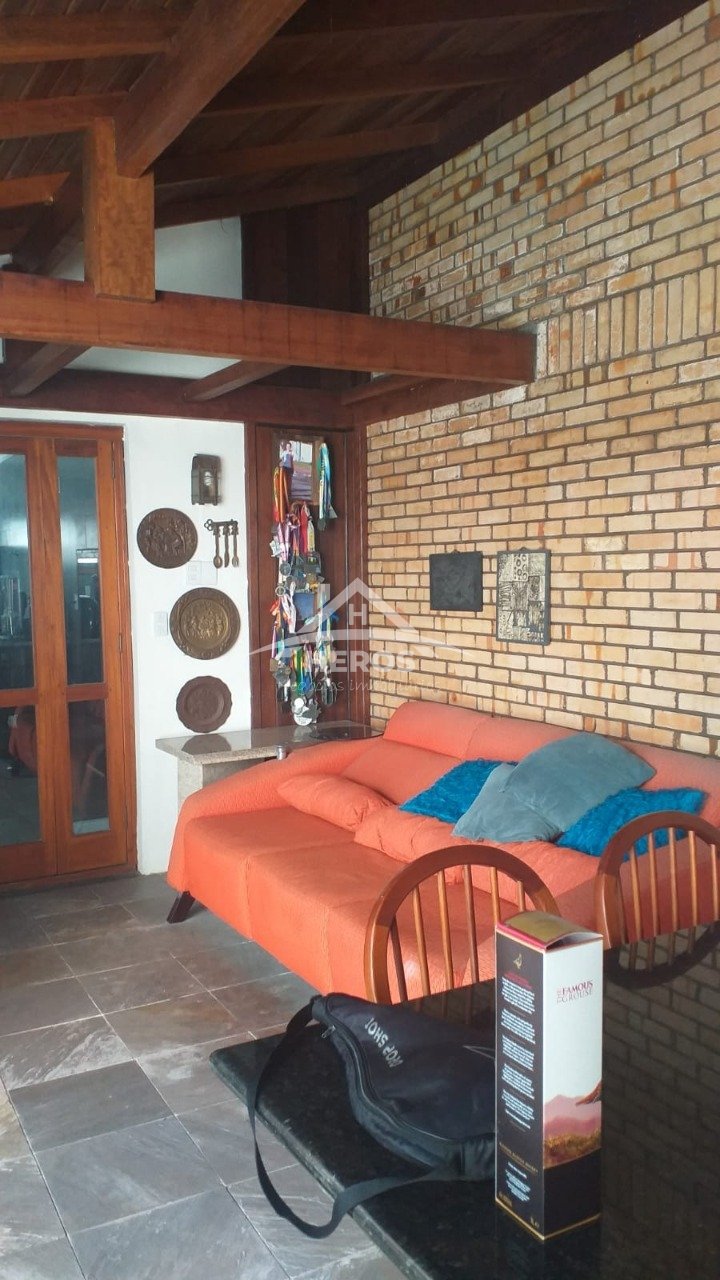 Casa cond, 3 dorm, Ipanema, R$ 1,2milhão