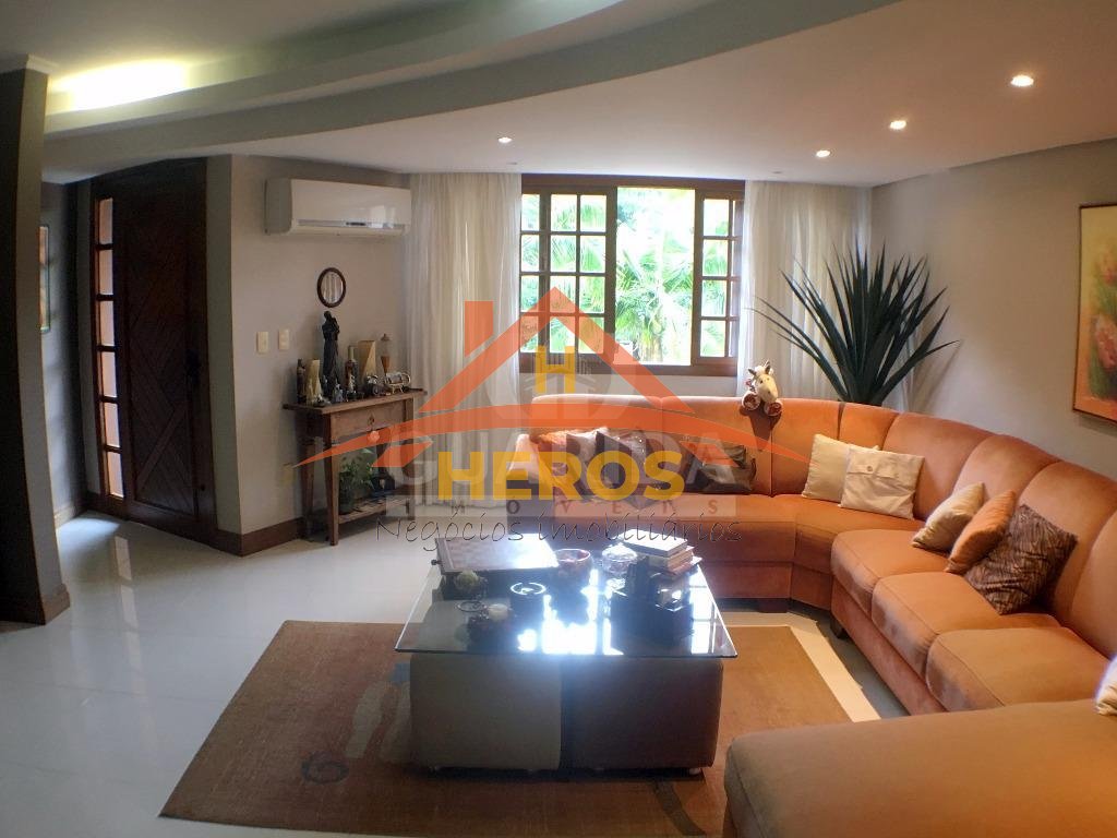 Casa condomínio, 110,5m², Tristeza, R$ 1,0milhão