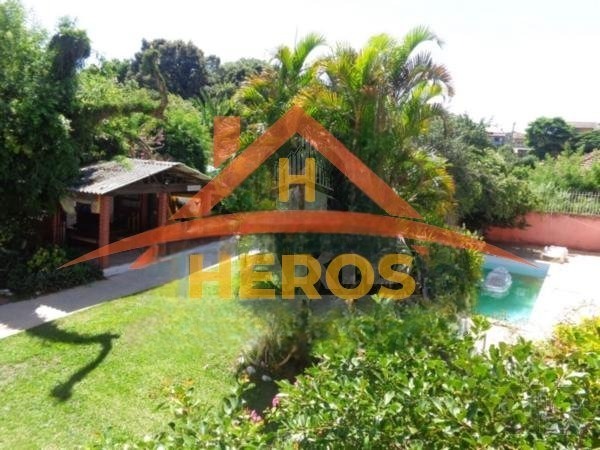 Casa 3 dorm, Guarujá, 298m², R$ 901mil