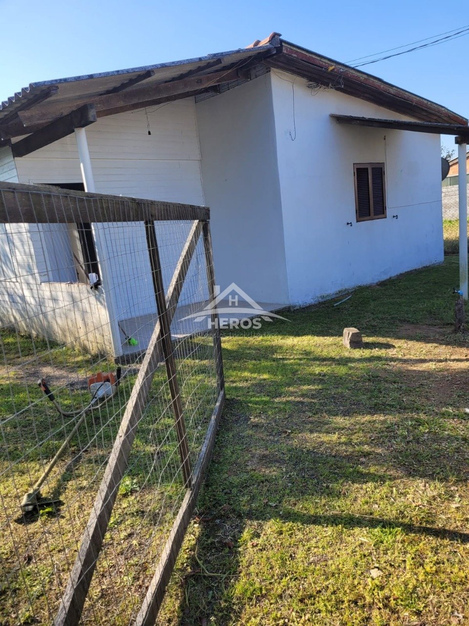Casa 2 dormitórios, Itapuã, R$ 170mil