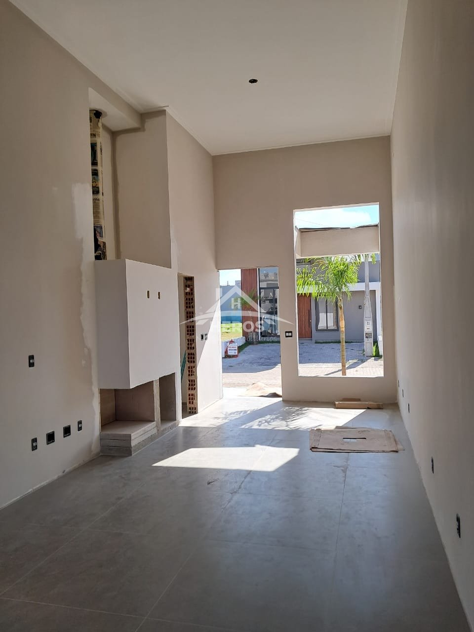 Casa térrea, 3 dorm, 96m², R$ 699 mil