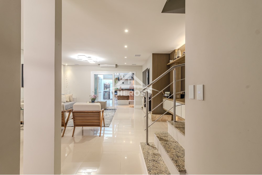 Casa em Condomínio 221176