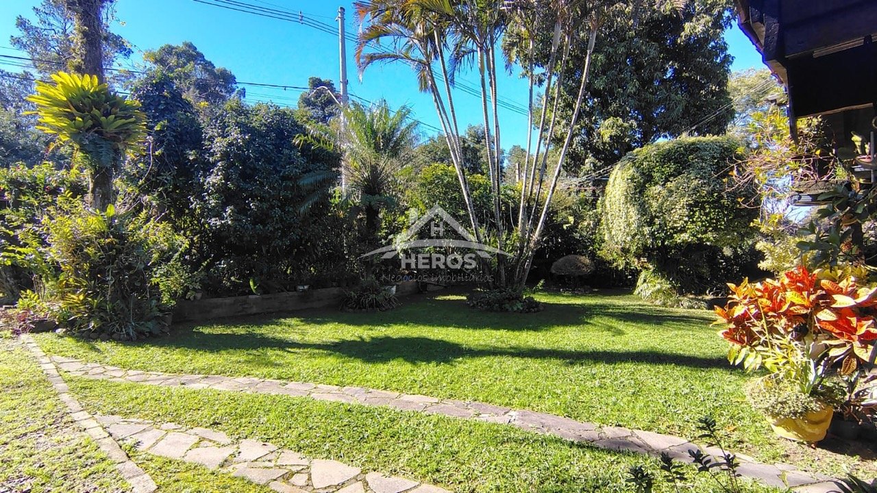 Sítio; Com 05 dorm; edícula ; Chapéu do Sol;430mil